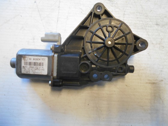 Motor Elevador Vidro Frt Esq Hyundai i30 2009 MEV190